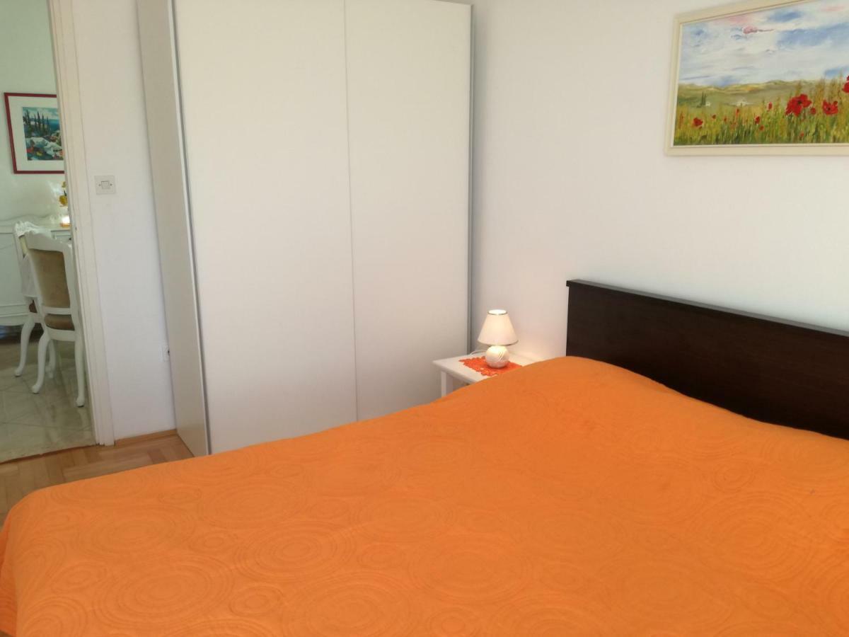 Jenny Apartment